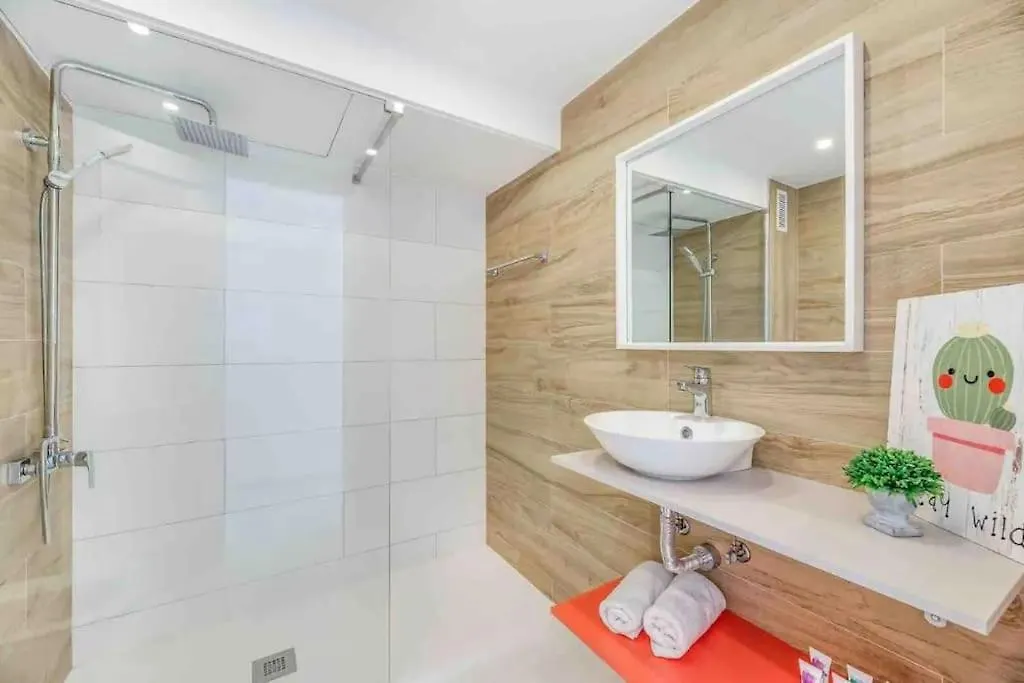 Beautiful 2 Bedrooms Apartment In Puerto Banus Marbella Spain
